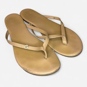 Guess Women's Tan and Gold Flipflops